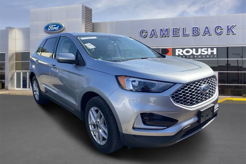 2024 Ford Edge SEL photo 1