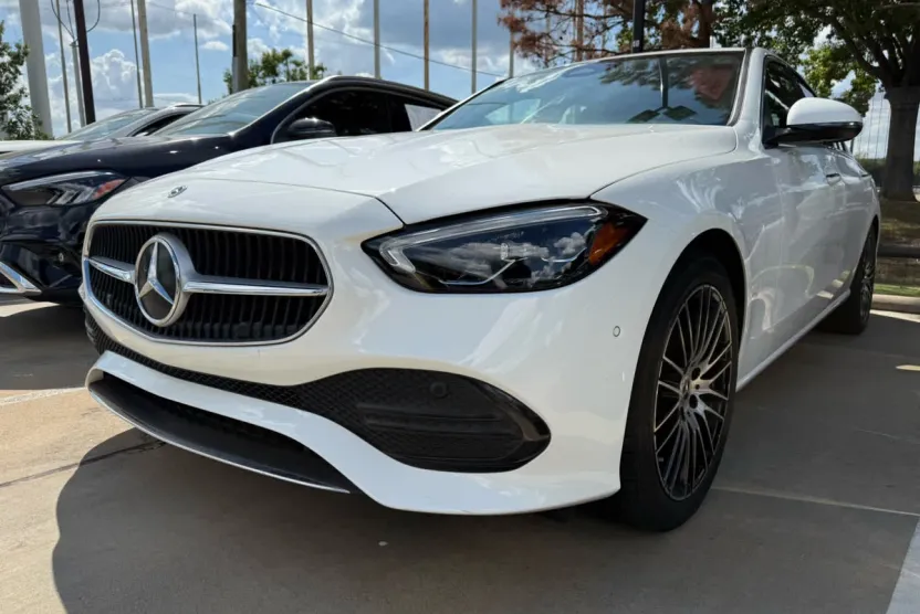 2025 Mercedes Benz C 300 4MATIC photo 1