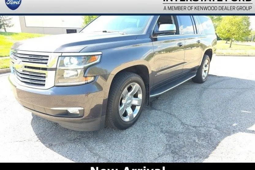 2016 Chevrolet Suburban LTZ photo 1