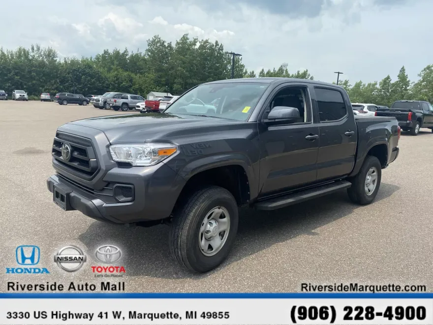2022 Toyota Tacoma SR Double Cab V6 photo 1