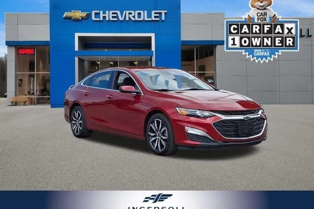 2024 Chevrolet Malibu RS photo 1