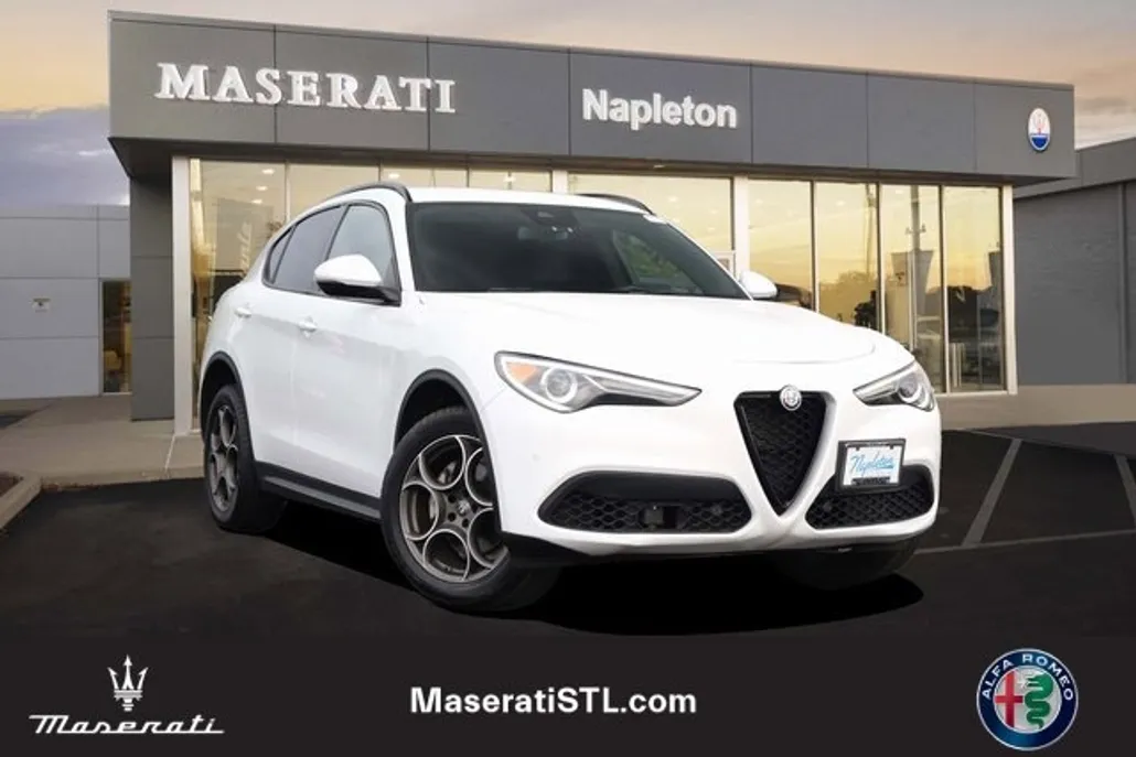 2022 Alfa Romeo Stelvio Sprint photo 1