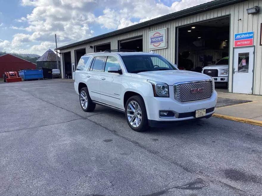 2016 Gmc Yukon Denali photo 1