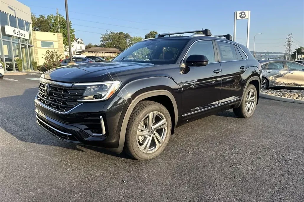 2024 Volkswagen Atlas Cross Sport SEL R-Line photo 1