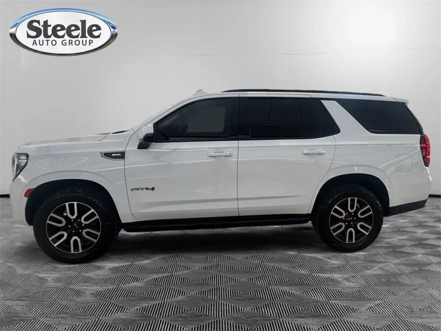 2022 Gmc Yukon AT4 photo 1