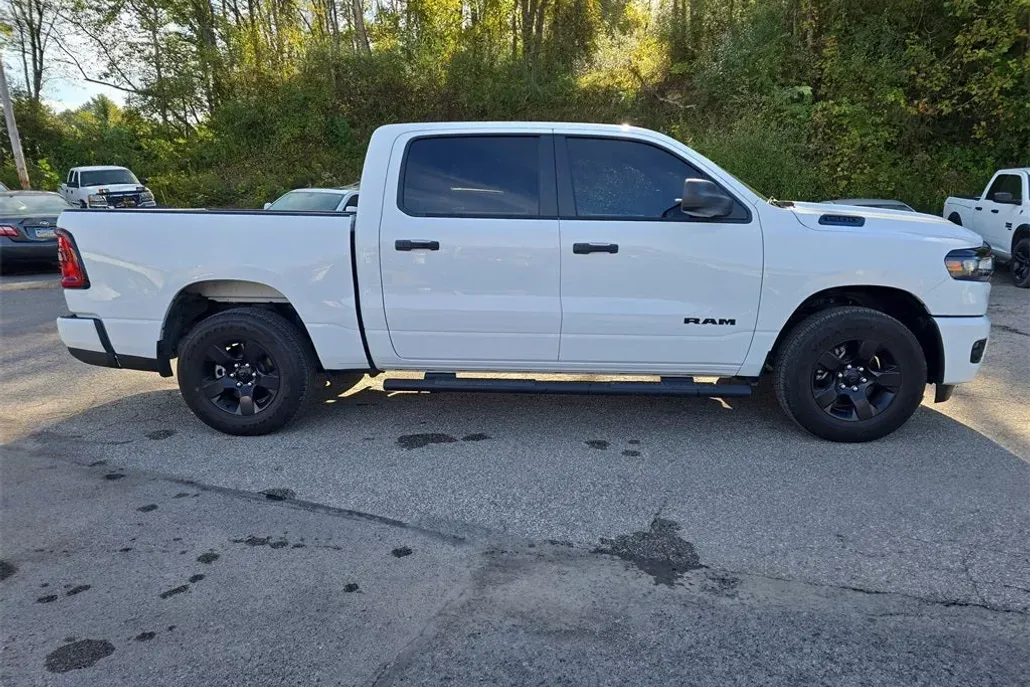 2025 Ram 1500 Tradesman photo 1