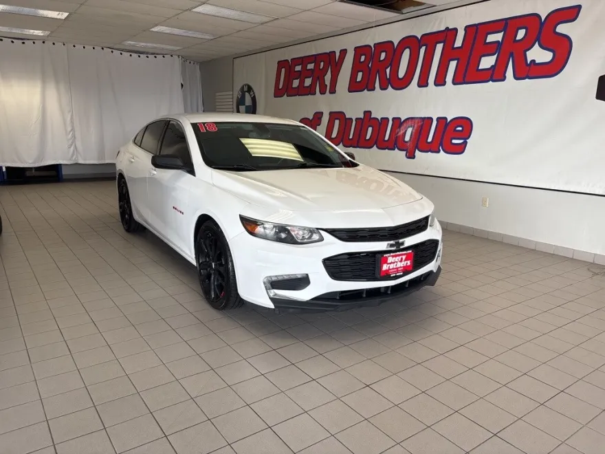 2018 Chevrolet Malibu 1LT photo 1