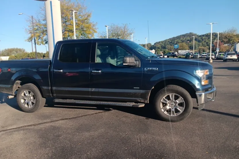 2016 Ford F-150 XLT photo 1