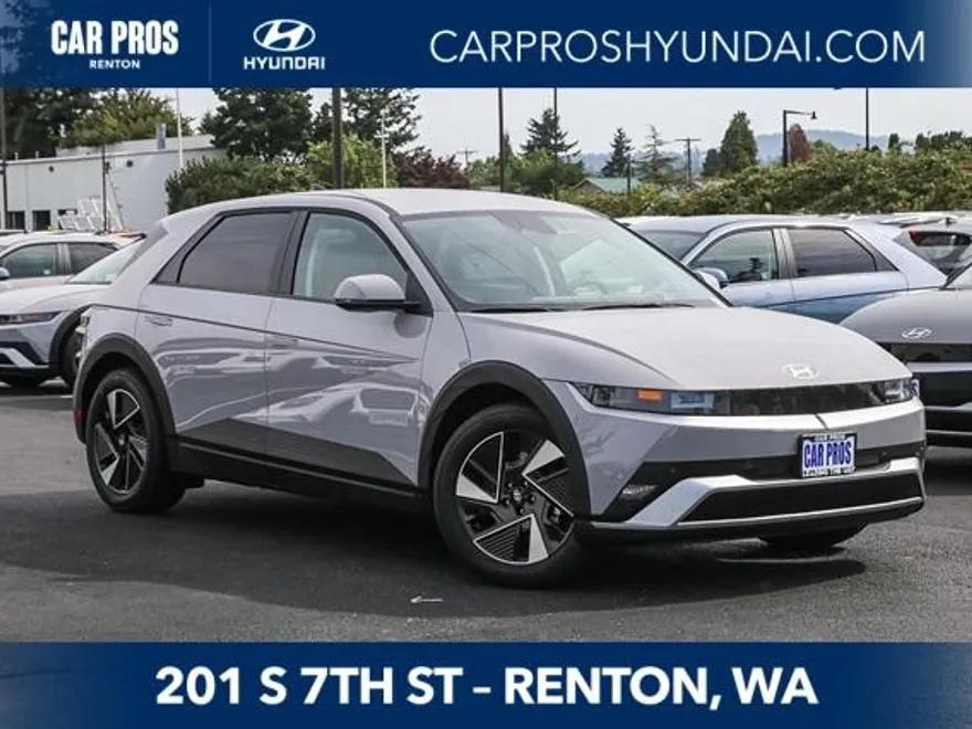 2025 Hyundai Ioniq 5 SE Standard Range photo 1