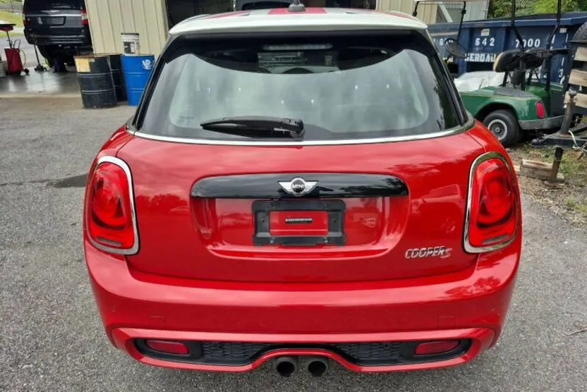 2015 Mini Cooper 4 Door Hardtop S photo 1