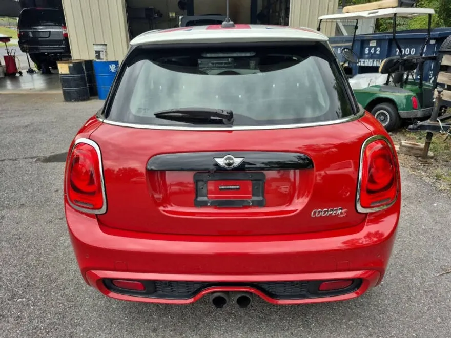 2015 Mini Cooper 4 Door Hardtop S photo 1