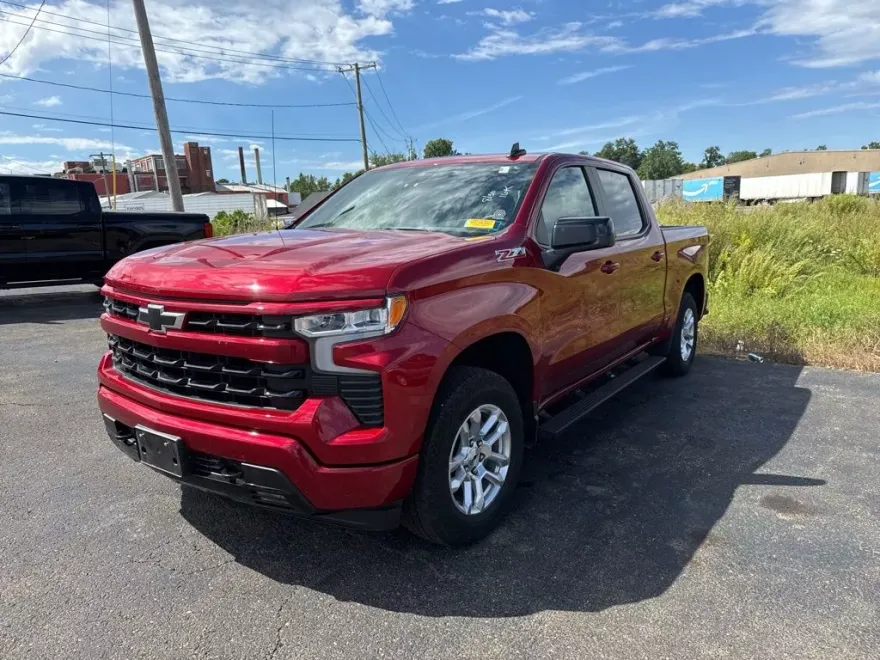 2024 Chevrolet Silverado 1500 RST photo 1