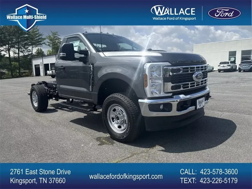 2025 Ford F-350 photo 1