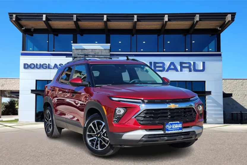 2025 Chevrolet Trailblazer LT photo 1