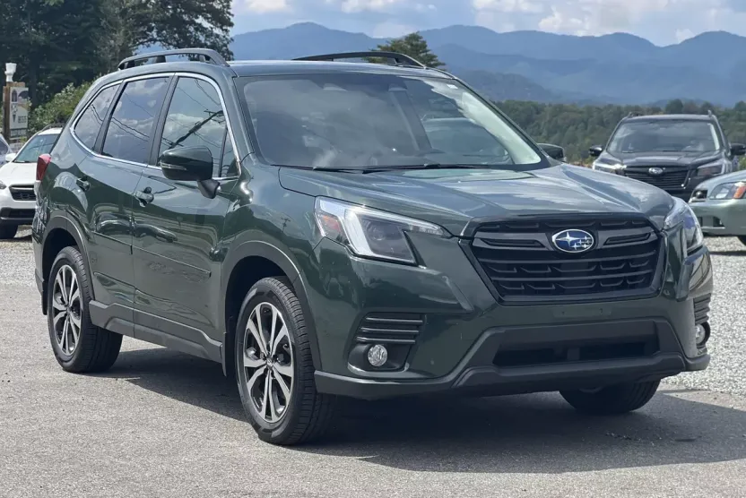 2022 Subaru Forester Limited photo 1