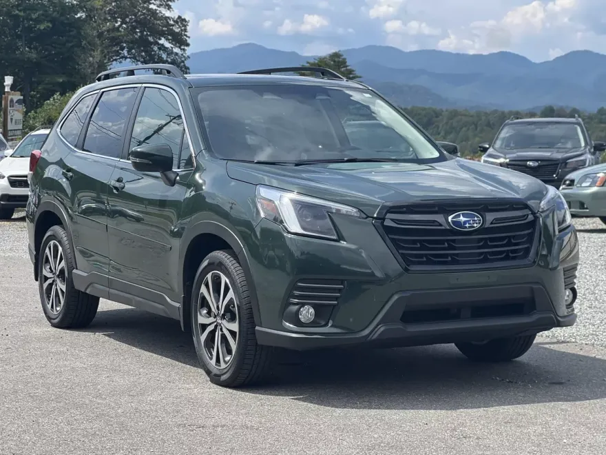 2022 Subaru Forester Limited photo 1