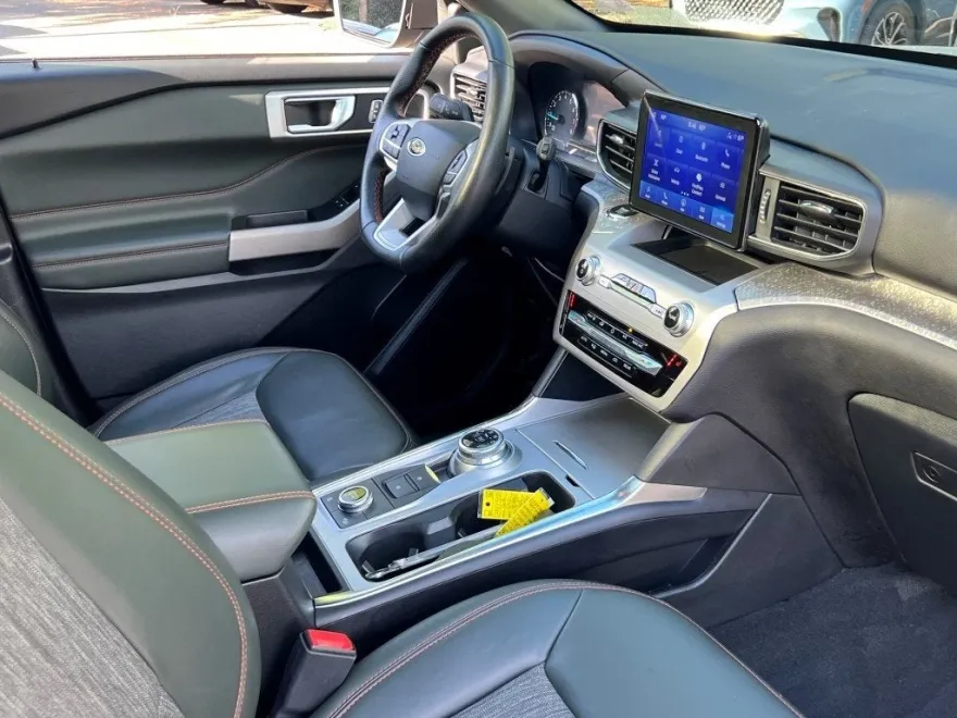 2022 Ford Explorer Timberline photo 1