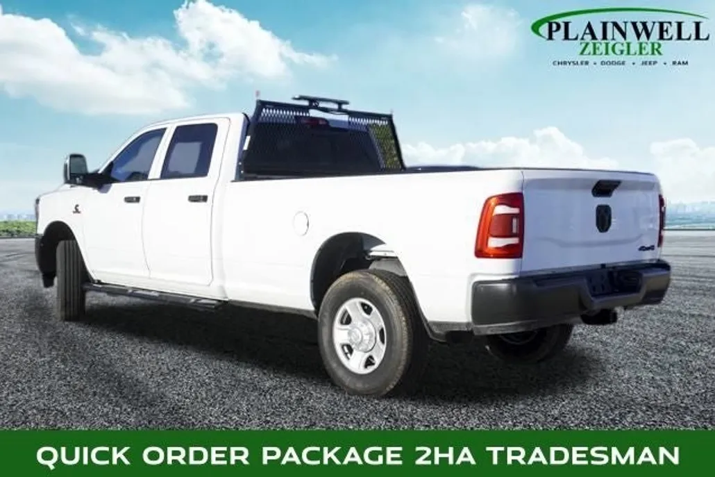 2024 Ram 3500 Tradesman photo 1