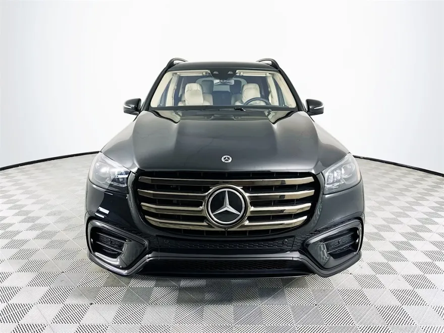 2026 Mercedes Benz GLS 450 4MATIC photo 1