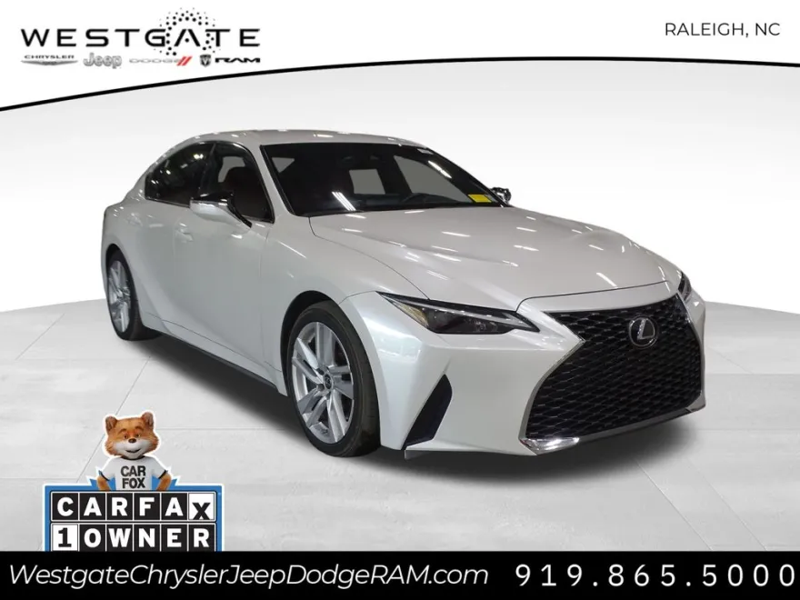 2022 Lexus IS 300 photo 1