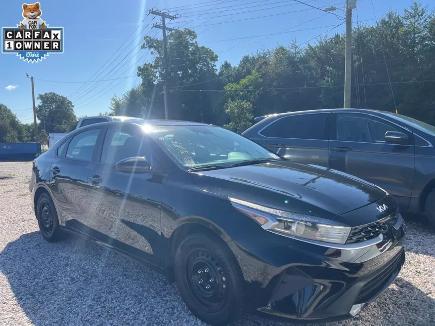 2024 Kia Forte LX photo 1