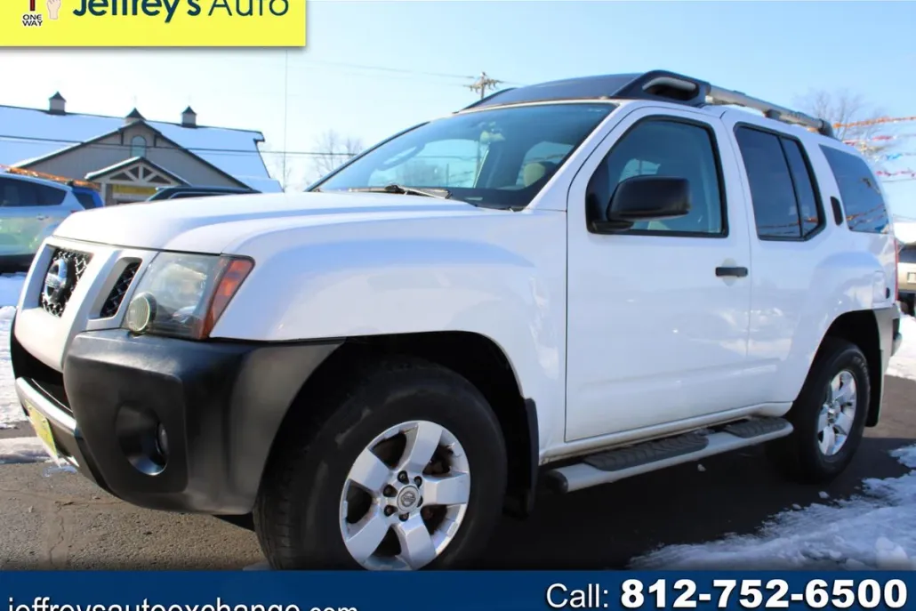 2010 Nissan Xterra S photo 1