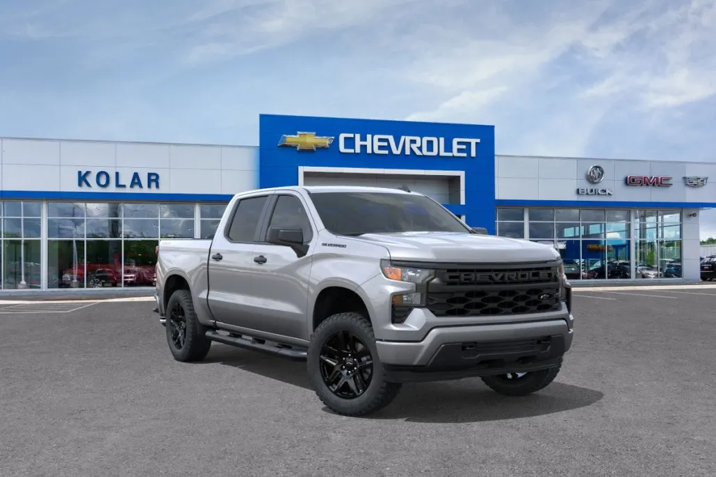2026 Chevrolet Silverado 1500 Custom photo 1