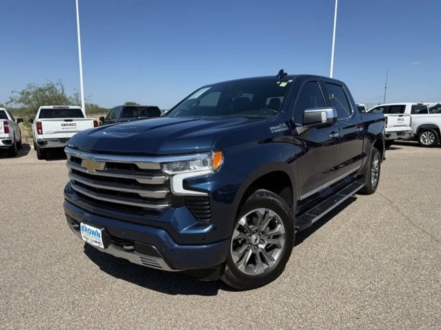 2023 Chevrolet Silverado High Country photo 1