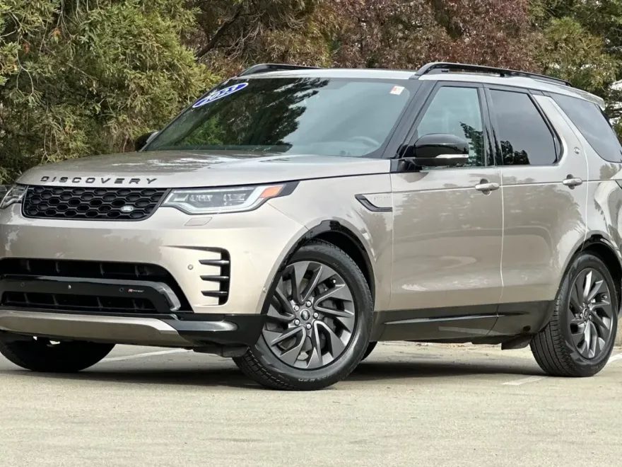 2023 Land Rover Discovery S R-Dynamic photo 1