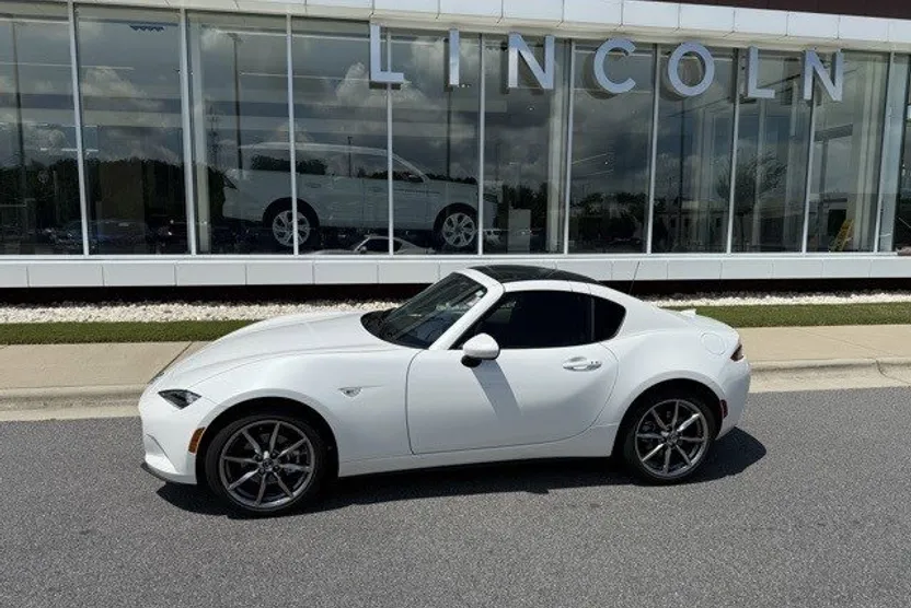 2022 Mazda MX-5 Miata Miata RF Grand Touring photo 1