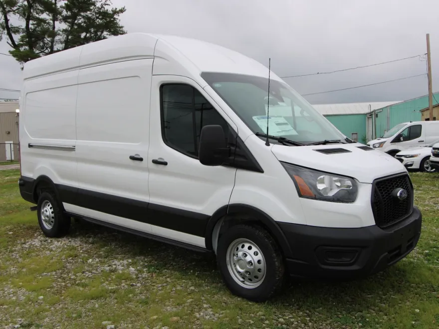 2025 Ford Transit photo 1
