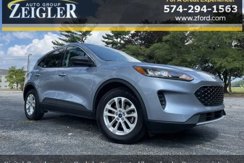 2022 Ford Escape SE photo 1
