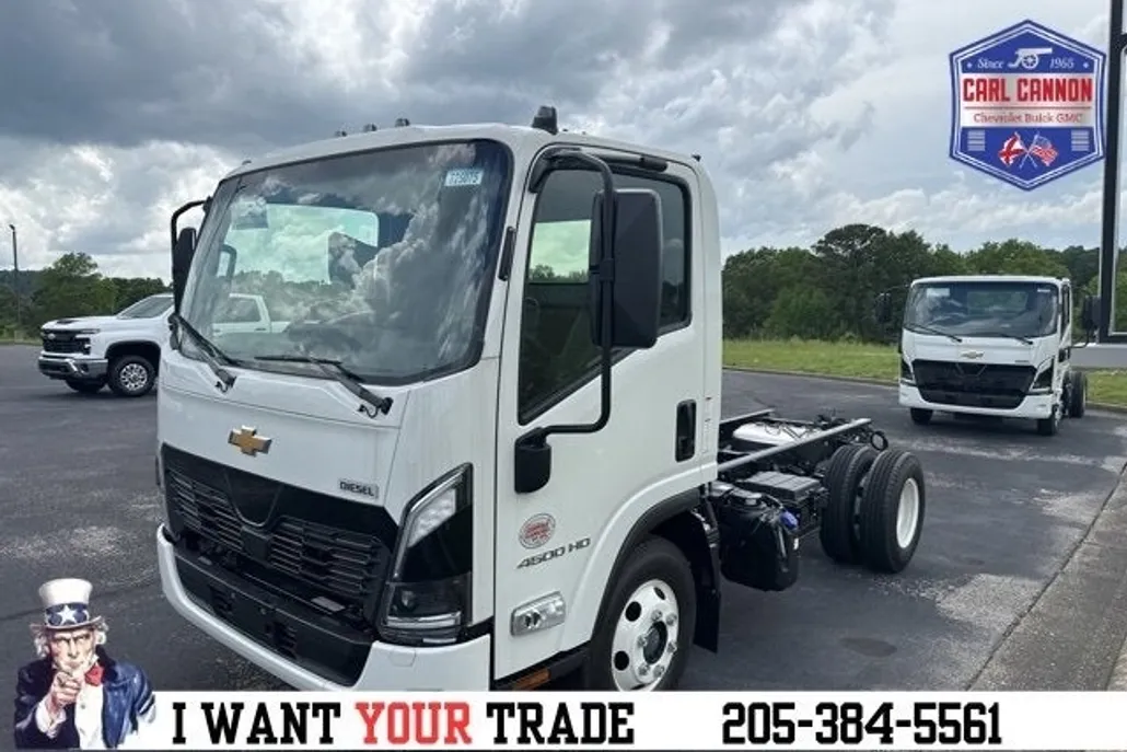 2025 Chevrolet Silverado 4500HD Base photo 1
