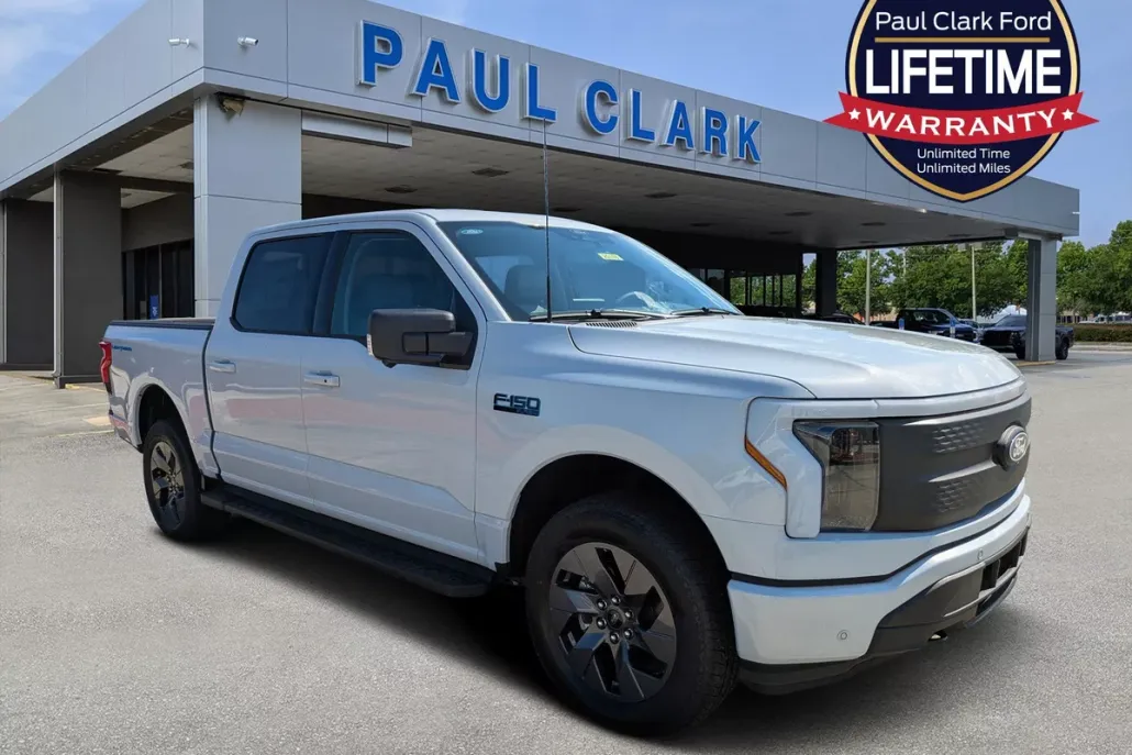 2025 Ford F-150 Lightning photo 1