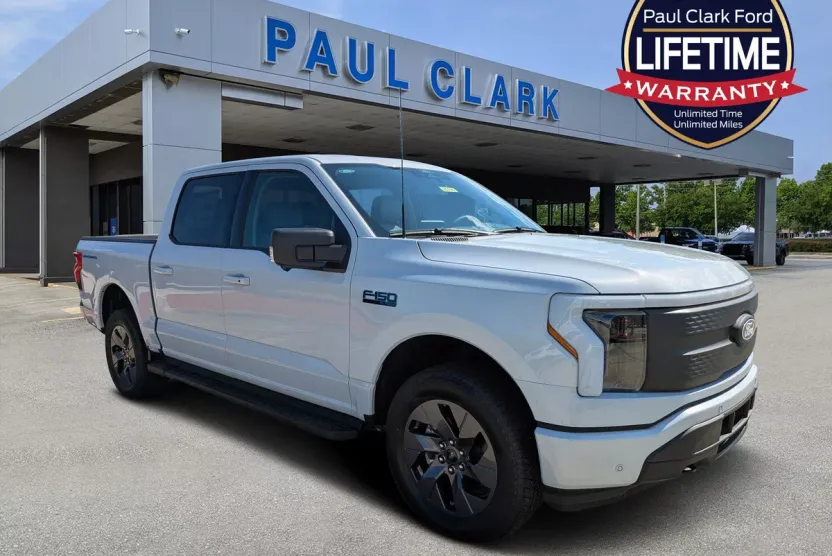 2025 Ford F-150 Lightning photo 1