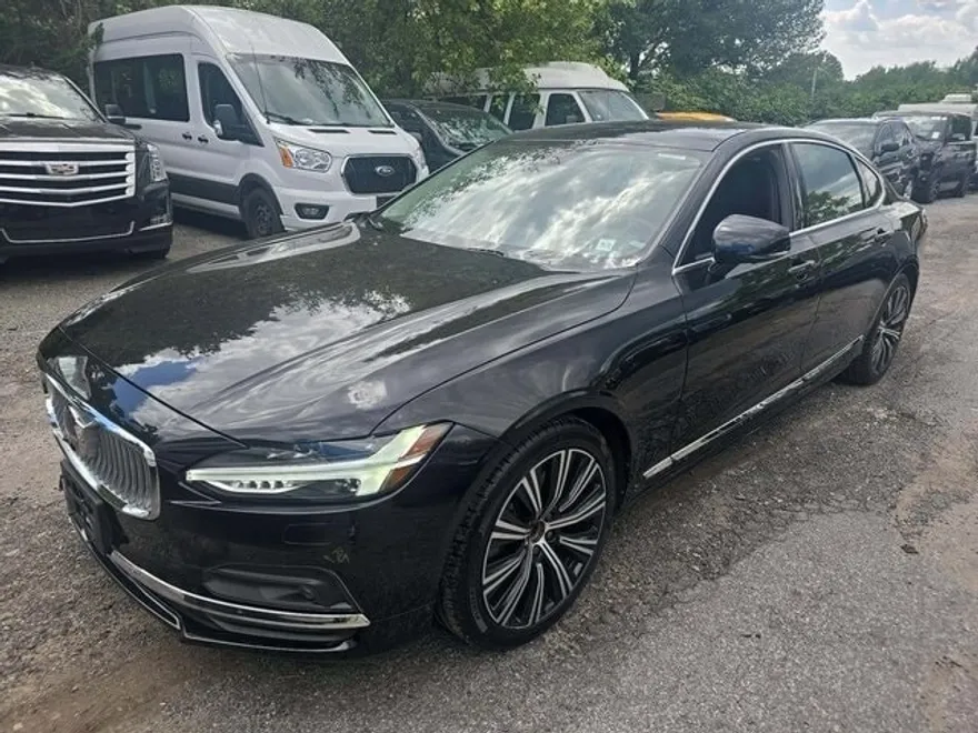 2023 Volvo S90 Plus photo 1