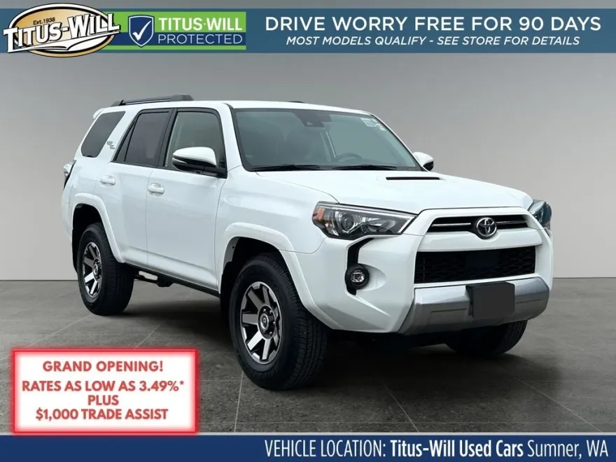 2024 Toyota 4Runner TRD Off-Road Premium photo 1