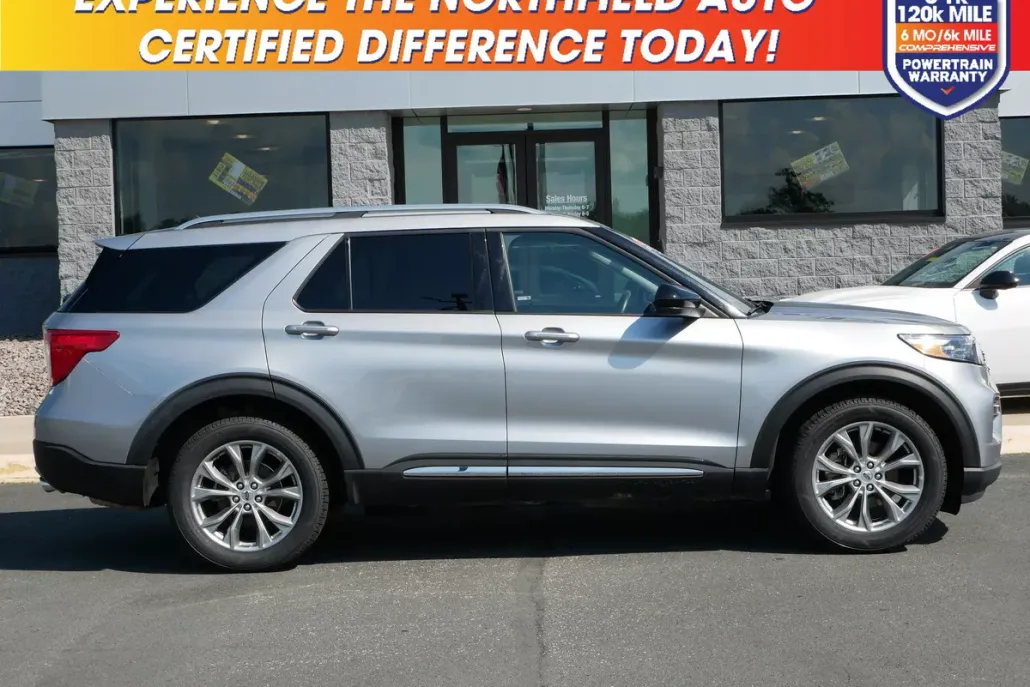 2023 Ford Explorer Limited photo 1