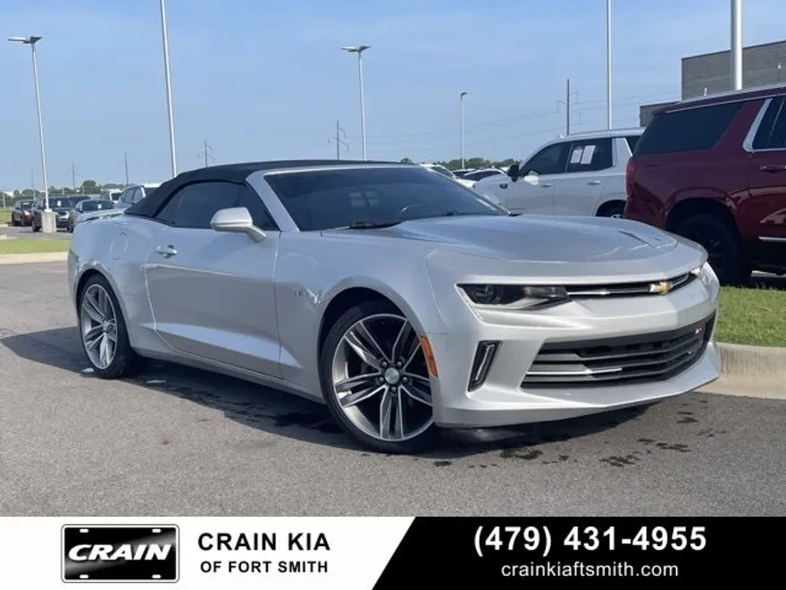 2017 Chevrolet Camaro 1LT RS photo 1