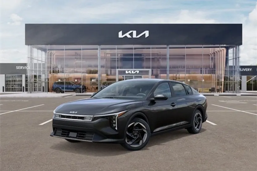 2025 Kia K4 EX photo 1