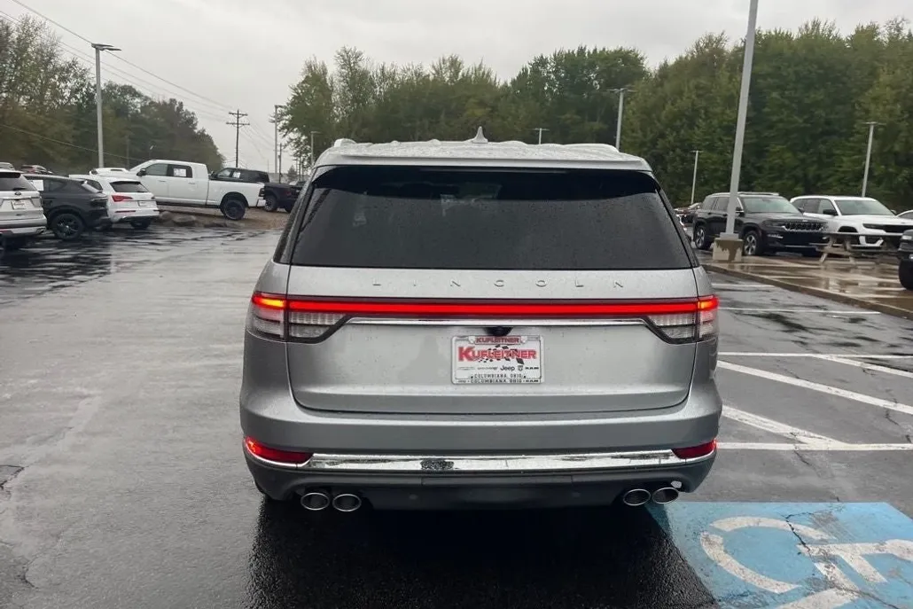 2020 Lincoln Aviator Reserve photo 1