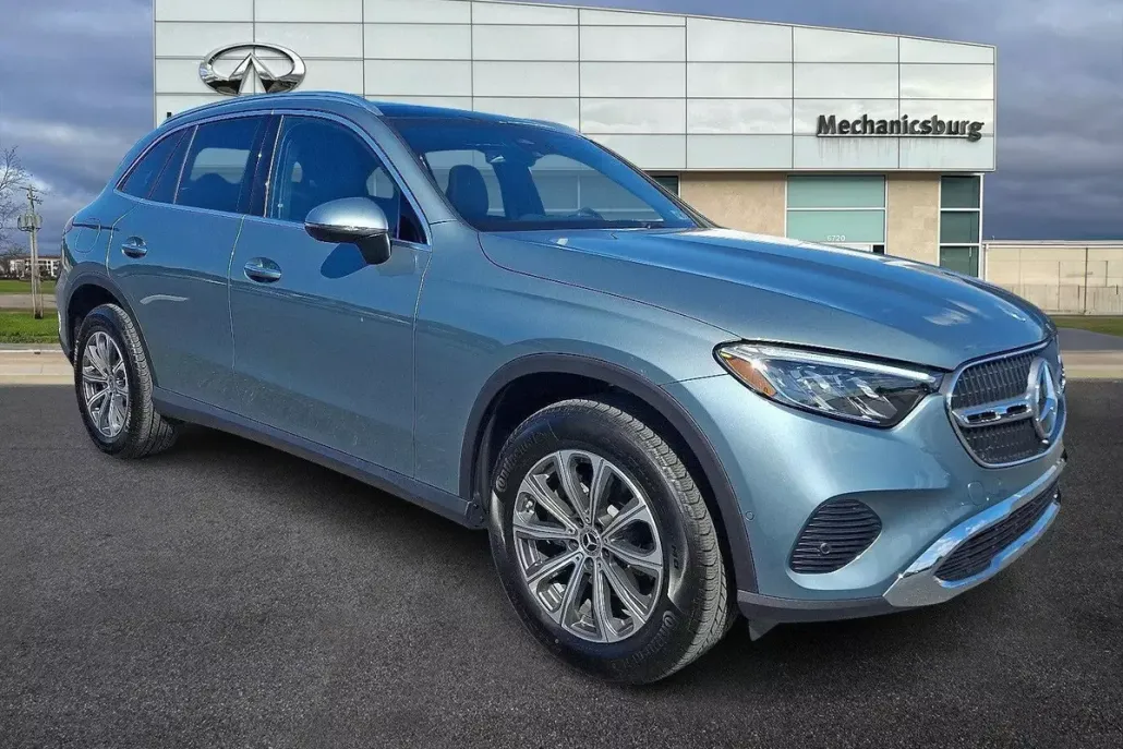 2025 Mercedes Benz GLC 300 4MATIC photo 1