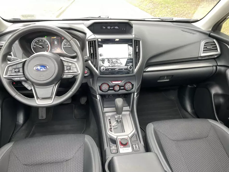 2024 Subaru Forester Premium Base photo 1