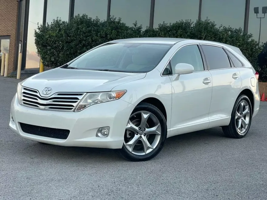 2010 Toyota Venza photo 1