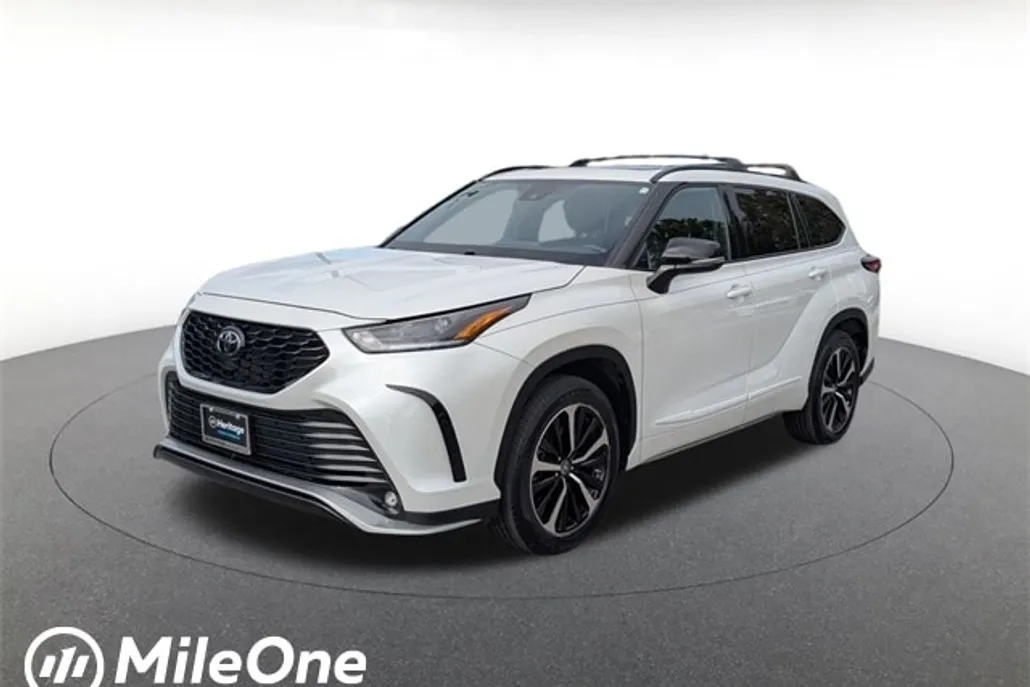 2022 Toyota Highlander XSE photo 1