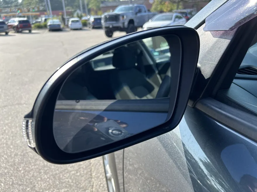 2023 Hyundai Kona SEL photo 1