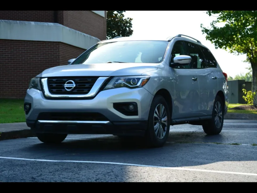 2019 Nissan Pathfinder S photo 1
