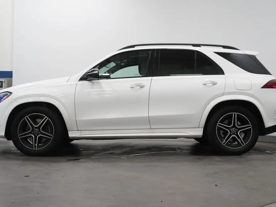 2024 Mercedes Benz GLE 450e 4MATIC photo 1