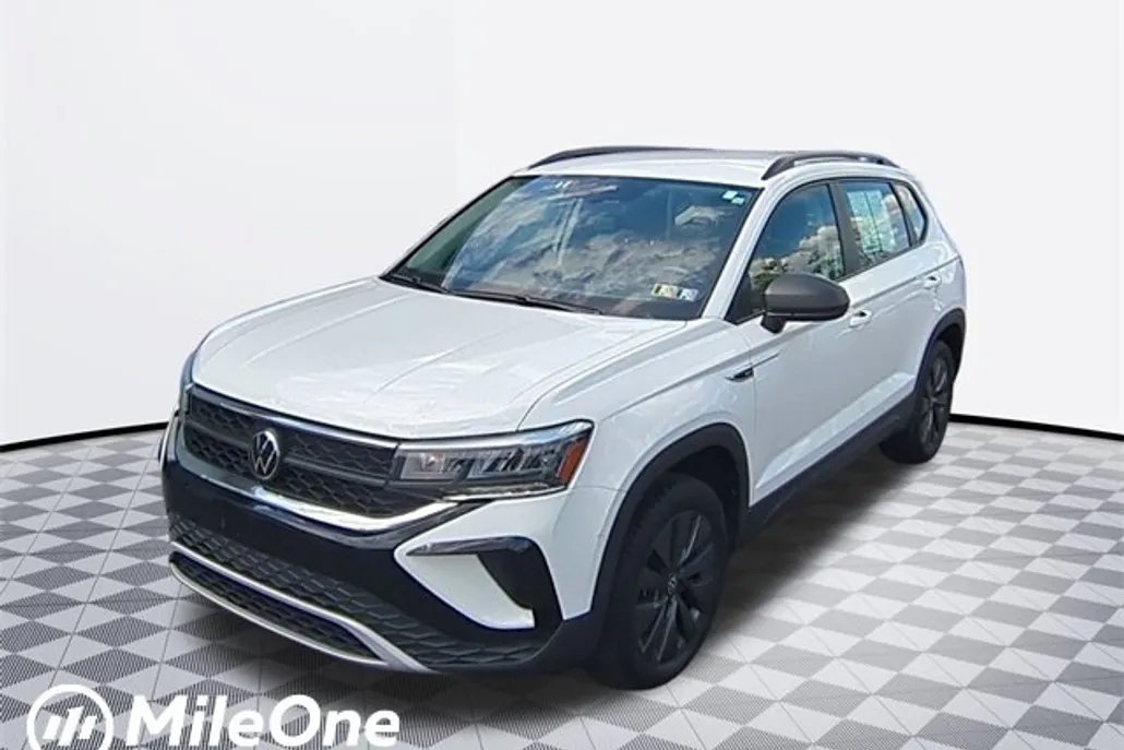 2024 Volkswagen Taos S photo 1