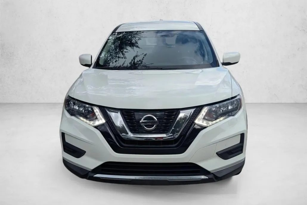 2017 Nissan Rogue S photo 1